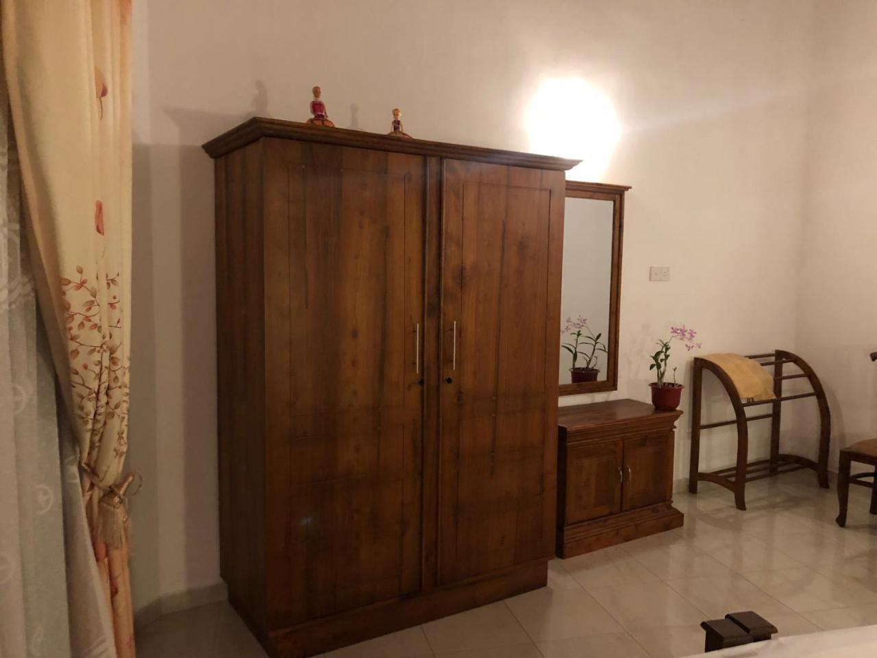 Helianto Social Villa Bentota Bagian luar foto